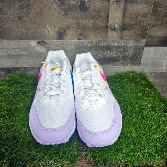 Nike Air Max 1 Casual Shoes - Picture 9 of 12